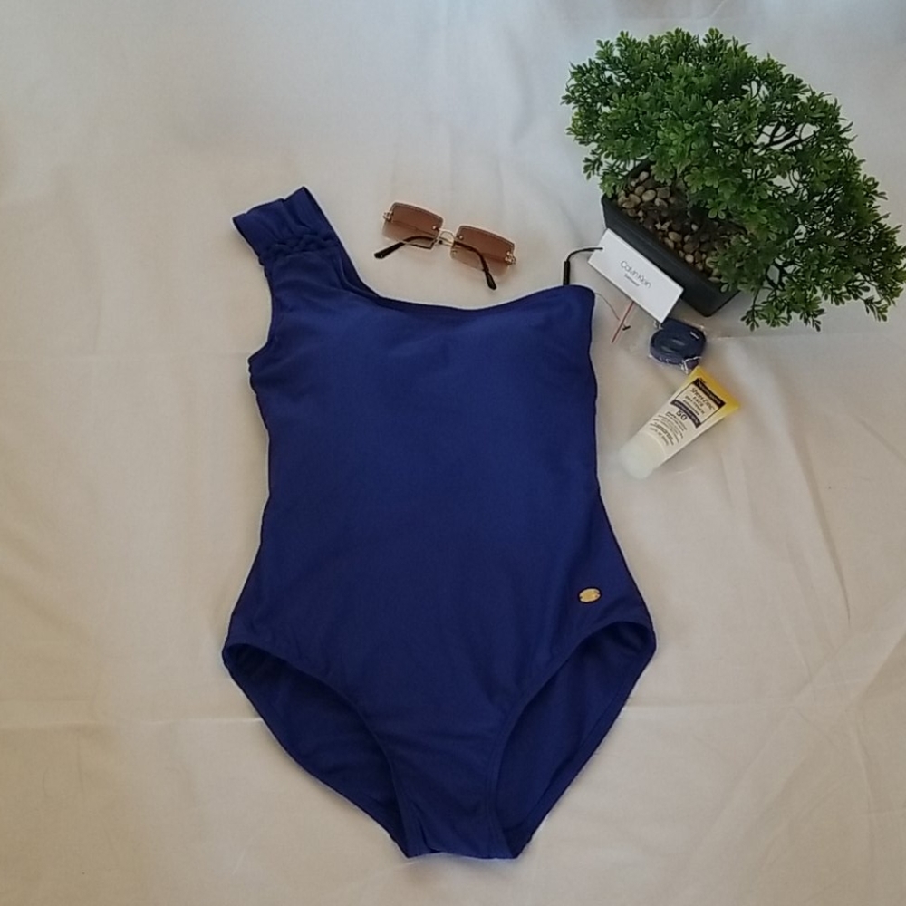 🎉Host Pick🎉Calvin Klein One piece Swimsuit